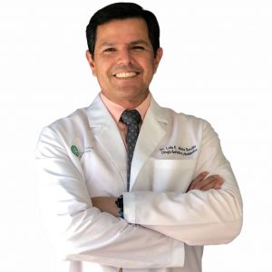 Dr Luis Meza , Cirujano Bariatra